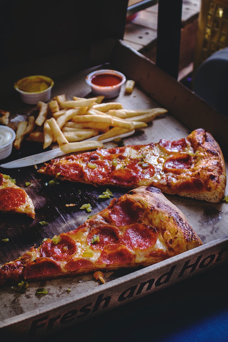 Pizza Keyfi: Fırında Pişirme Teknikleri Pizza Keyfi: Fırında Pişirme Teknikleri