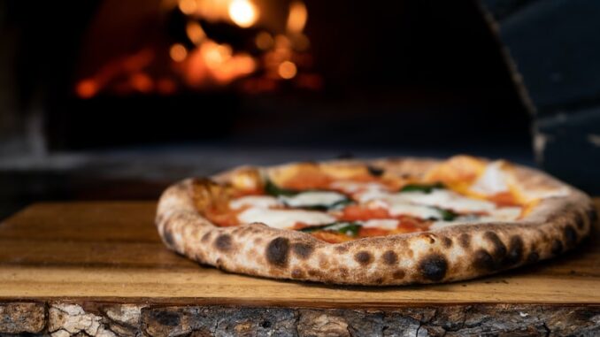 uploaded-image-pizza-keyfi-hamurun-kabarmasi-icin-ipuclari-1697799905243