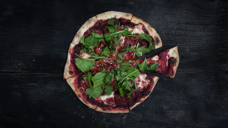 Pizza Yaparken Hızlı ve Pratik Tarifler Pizza Yaparken Hızlı ve Pratik Tarifler