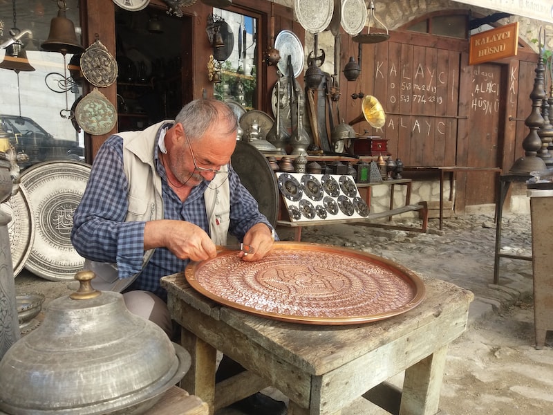 Pizzanın Tarihi ve Kökenleri Pizzanın Tarihi ve Kökenleri