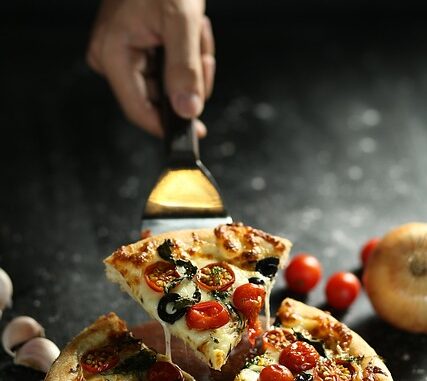 Pizza Yapımında Doğru Hamur Kıvamı Pizza Yapımında Doğru Hamur Kıvamı